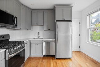3 Granville St, Dorchester Center, MA 02124