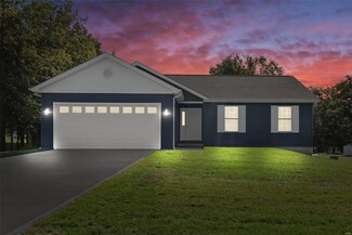 165 Equestrian Dr, Winfield, MO 63389