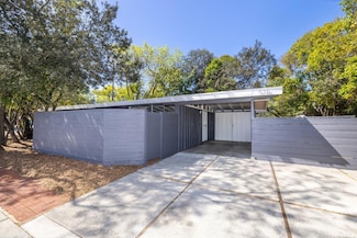 575 E Meadow Dr, Palo Alto, CA 94306