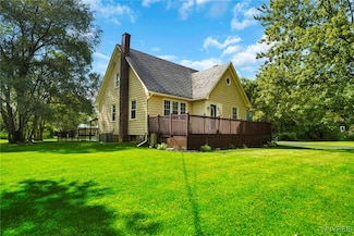 3708 Lockport Olcott Rd, Lockport, NY 14094