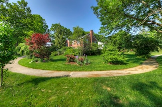 700 Avon Rd, Ann Arbor, MI 48104