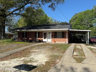 609 Academy Dr, Gulfport, MS 39507