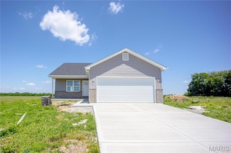 233 Patriots Dr, Bethalto, IL 62010