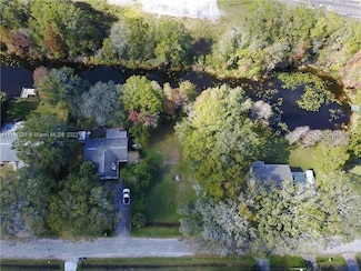 11123 Lake Shore Dr, Land O' Lakes, FL 34637