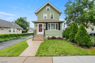 10 Byron Place, Clifton, NJ 07011