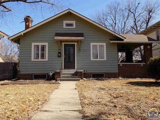 1226 SW Mulvane St, Topeka, KS 66604