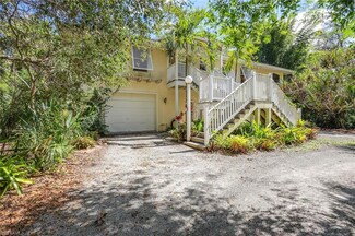 1060 Logan Blvd S, Naples, FL 34116