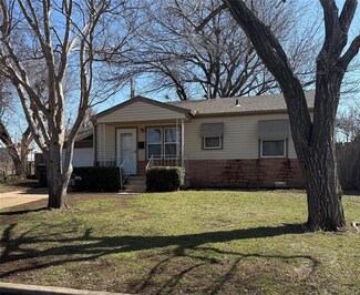 800 S Santa fe Dr, Edmond, OK 73003