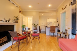 398 Marlborough St Unit 6, Boston, MA 02115