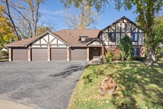 8239 Mulberry Ct Unit B, Palos Hills, IL 60465