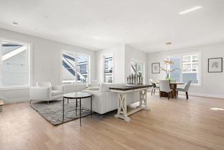 62 Albertina St Unit E, Quincy, MA 02169