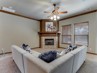 12612 W Glen Ct, Choctaw, OK 73020