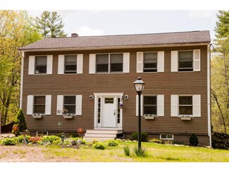 50 Peaselee Crossing Rd, Newton, NH 03858