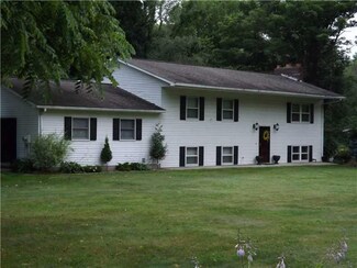 387 Orchard Terrace Dr, New Wilmington, PA 16142