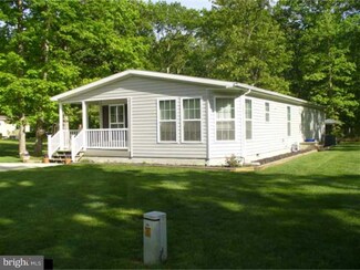 131 Chalet Ln, Vineland, NJ 08360