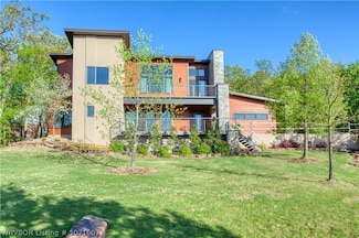 4811 Oak Hollow Ln, Fort Smith, AR 72903
