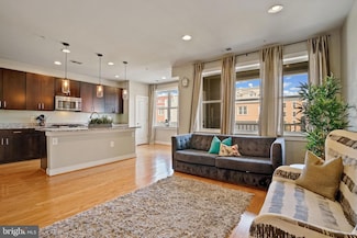 2209 Richmond Hwy Unit 102, Alexandria, VA 22301