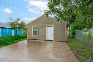 5118 Plum Dr, Houston, TX 77087