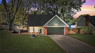 4908 Farley St, Shawnee, KS 66203
