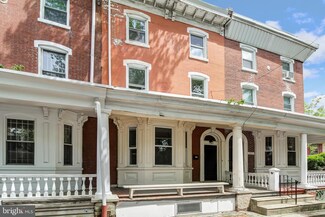 313 N 37th St, Philadelphia, PA 19104