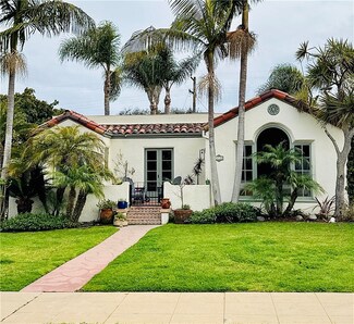 3821 Centraloma Dr, San Diego, CA 92107