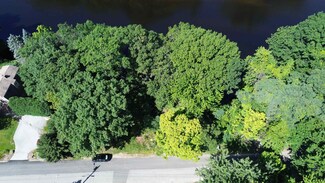 250 Dunbar St, Manchester, NH 03103