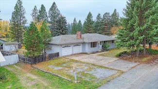 120 E Circle Dr, Newport, WA 99156