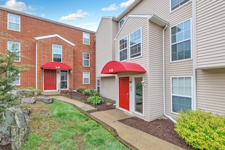 9 Heather Ridge Unit 9, Shelton, CT 06484