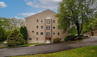 44 Maria Ave Unit 102, Southbridge, MA 01550