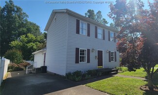 2517 Monroe Ave, Saint Albans, WV 25177