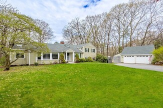 106 Robbins Dr, Carlisle, MA 01741