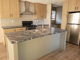 502 S Cambridge Dr, Warner Robins, GA 31093
