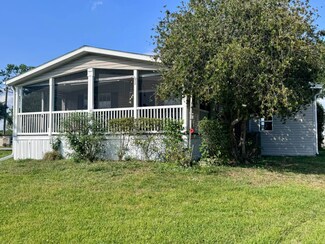 4198 Scotland Rd, Kissimmee, FL 34746