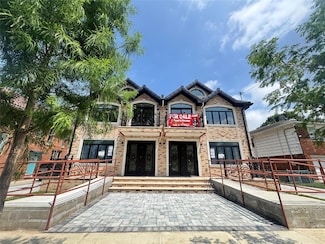 71-39 166th St, Fresh Meadows, NY 11365