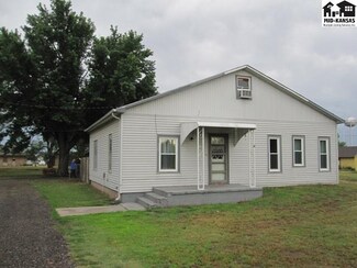 127 W 6th Ave, South Hutchinson, KS 67505
