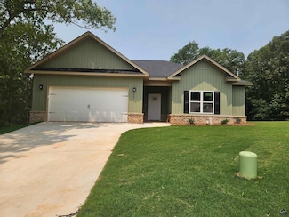 107 Silver Maple Ct, Byron, GA 31008