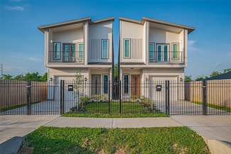 3542 Mount Pleasant St, Houston, TX 77021