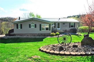 175 Warne Ln, Washington, PA 15301