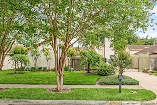 6103 Gallant Forest Dr, Houston, TX 77088