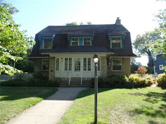 2428 Scottwood Ave, Toledo, OH 43620
