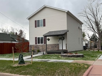 720 Russell Ave, Cheyenne, WY 82007