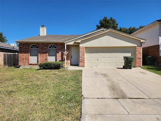607 Hollyberry Dr, Mansfield, TX 76063