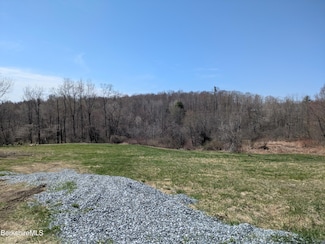 71 Miner Rd, Lanesborough, MA 01237