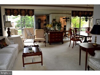 2401 Pennsylvania Ave Unit 206, Wilmington, DE 19806