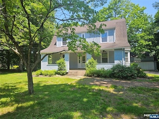 276 Werimus Rd, Woodcliff Lake, NJ 07677