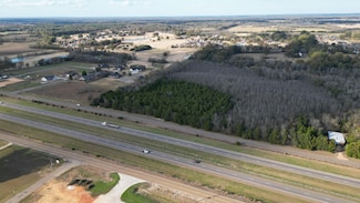 N Frontage Rd, Columbus, MS 39701