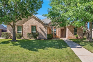 408 Woodlawn St, Krum, TX 76249