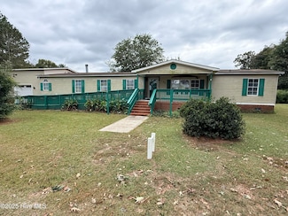 90 Alexander Ln, Clinton, NC 28328