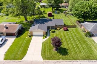 1132 Donson Dr, Dayton, OH 45429
