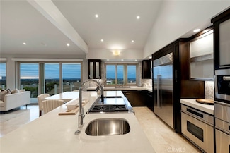 9 Saint Tropez, Newport Beach, CA 92660